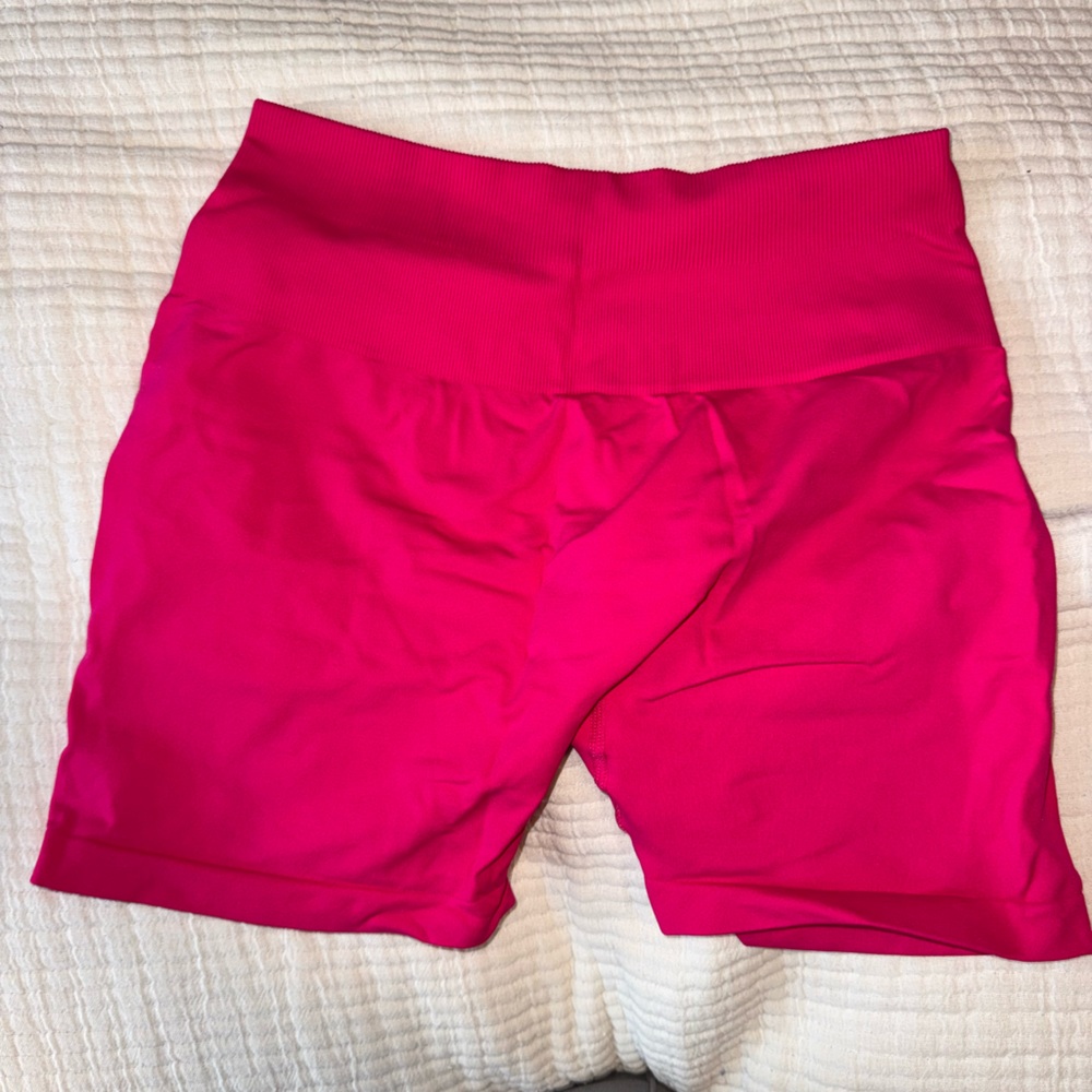 Aurola Hot Pink Active Stretch Leggings Shorts